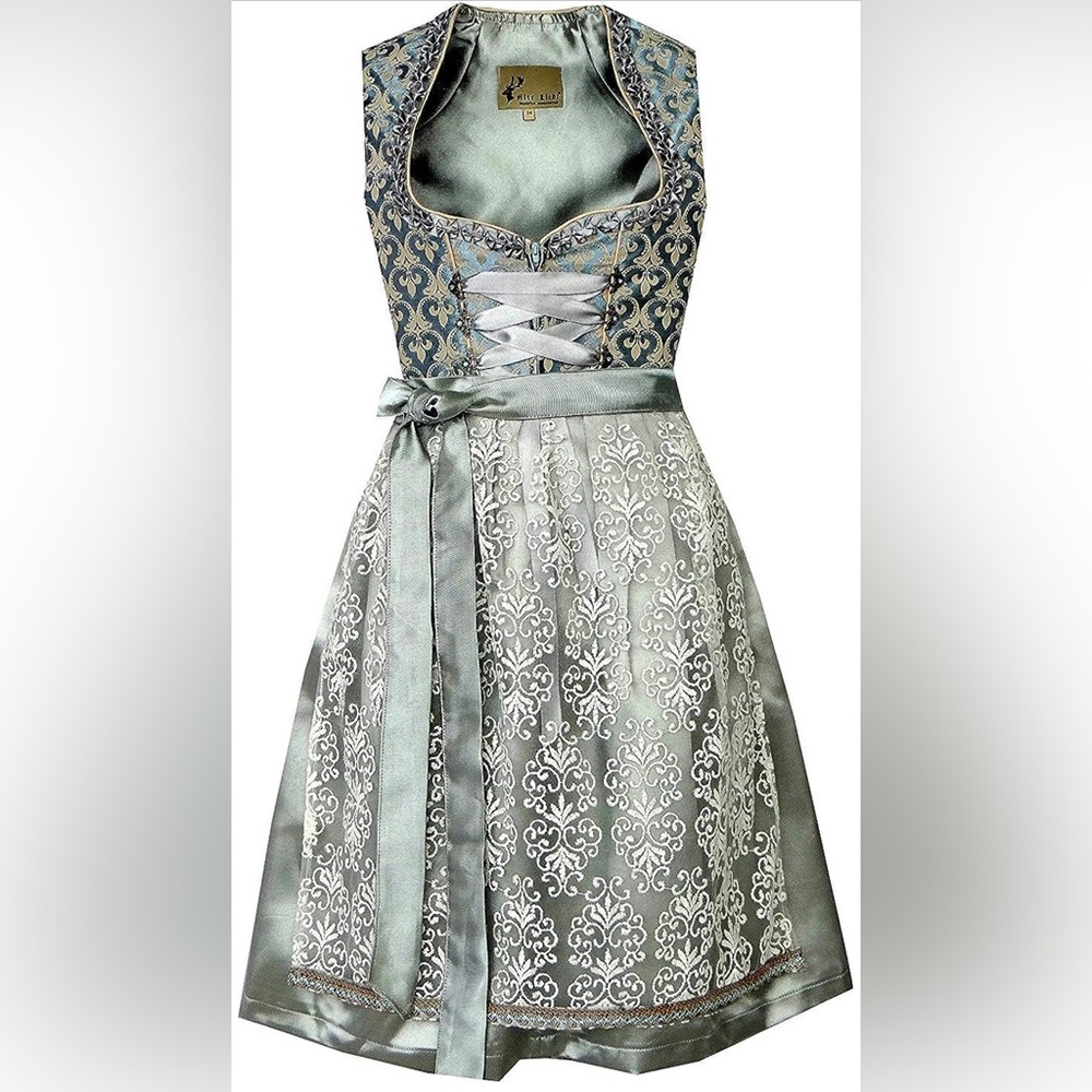 Traditional Bavarian Dirndl - Oktoberfest